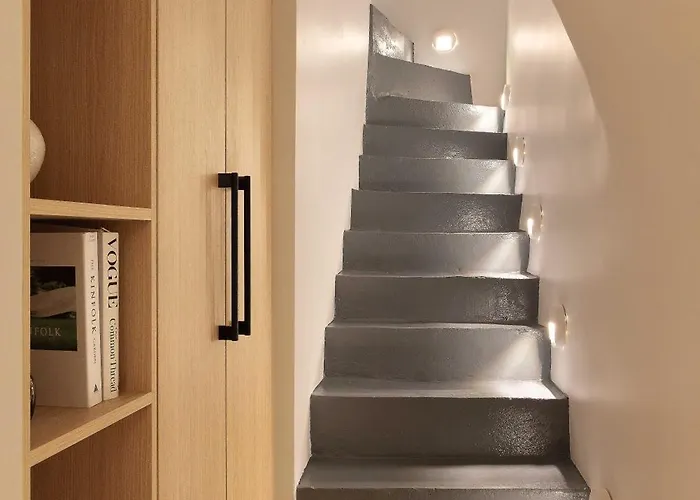 Modern -ac-1br-4p-pantheon Apartment Paris